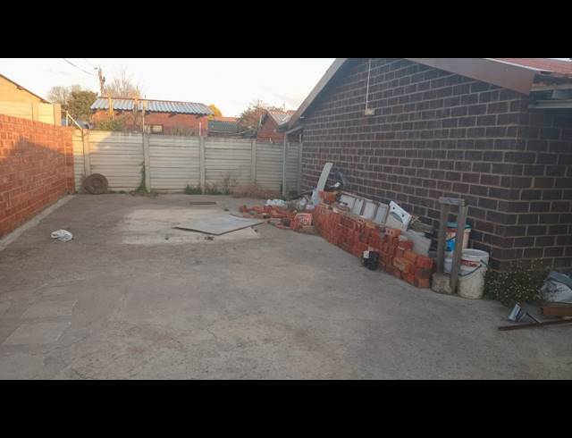 3 BEDROOM HOUSE FOR SALE IN FERNWOOD
